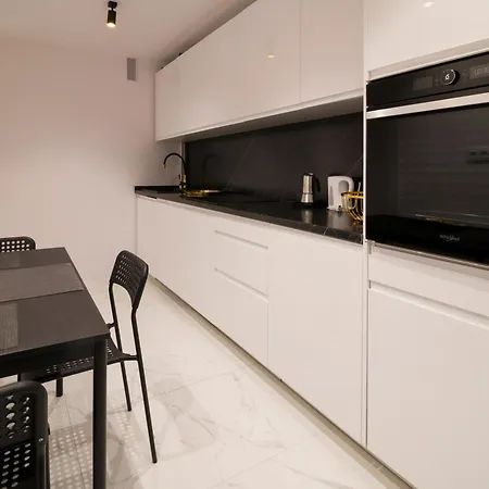 Golden Prestige Apartamento Głogów